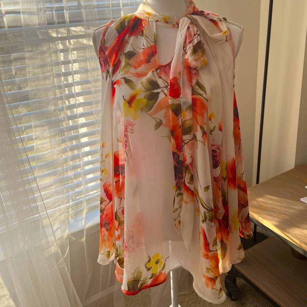 ETA Sleeveless high neck top